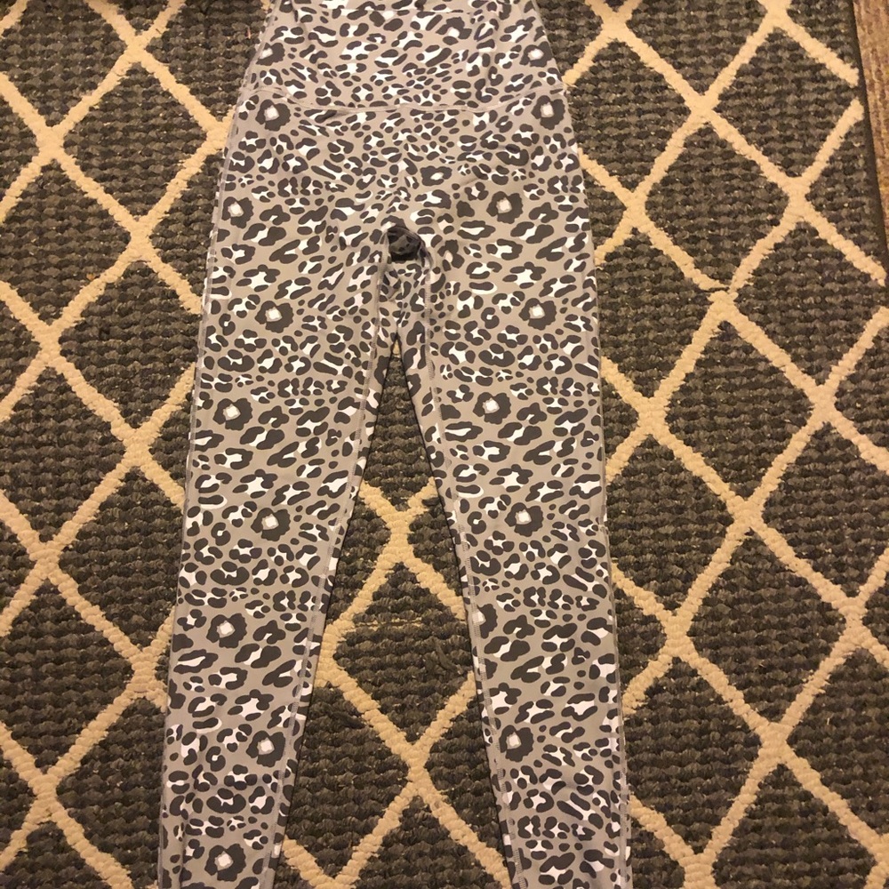 SOLD Aerie Leopard Leggings